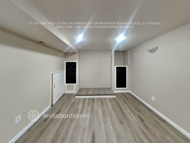 Building Photo - 10625 Hyacinth Ct