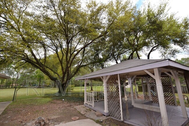 Building Photo - 3147 Little Farms Dr