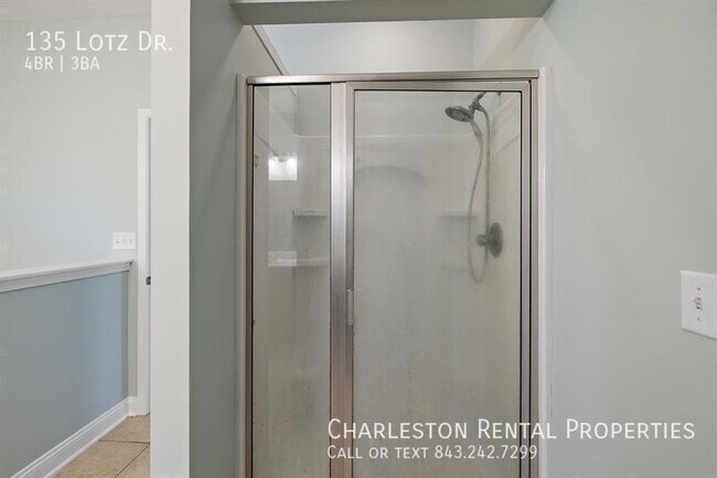 Building Photo - 135 Lotz Dr