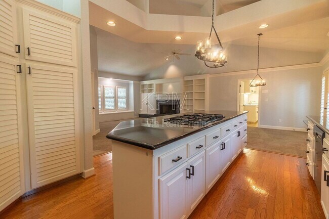 Building Photo - 672 Cypress Run