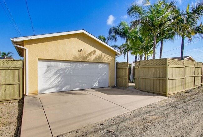 Building Photo - Beautifully Maintained Single-Level Home in La Mesa — 3 Bed / 2 Bath | 1,627 Sq Ft