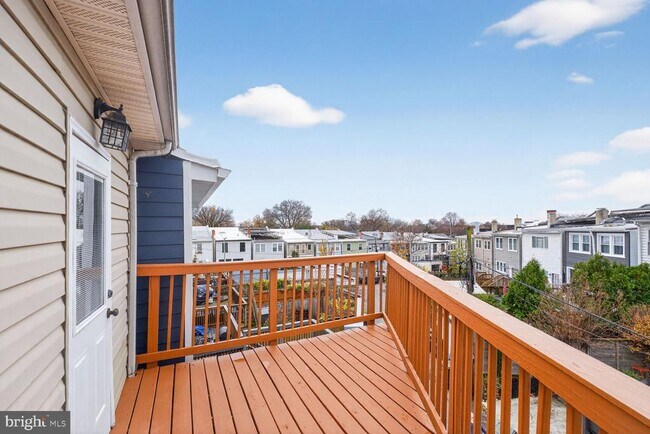 Building Photo - 4822 5th St NW