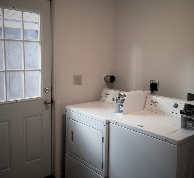 Building Photo - 1321 Walnut St