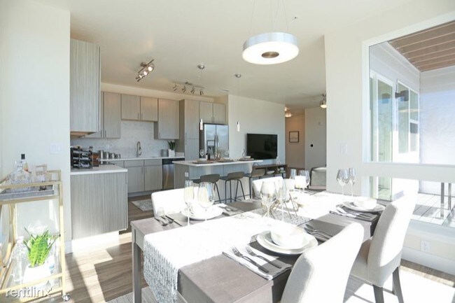 Primary Photo - 1281 S Ulster St