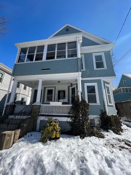 Building Photo - 9 Burnham St