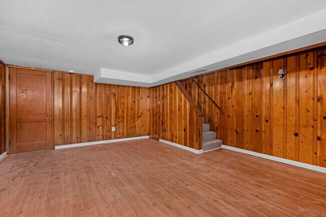 Building Photo - Charming 3-Bedroom Home with 1.5 Baths