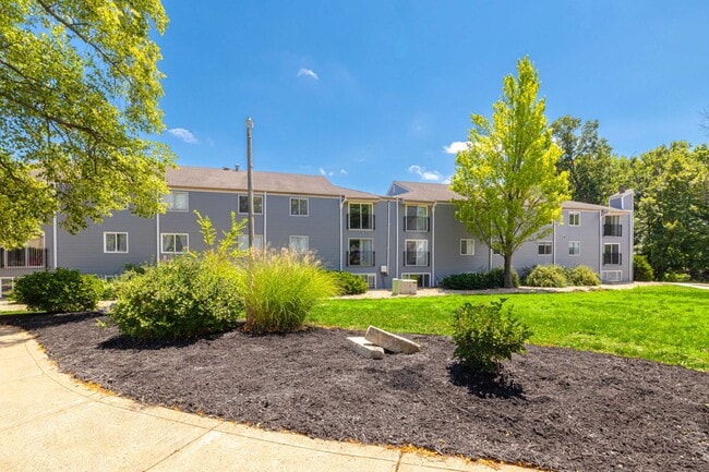 Building Photo - The Grove Apartments