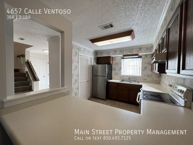 Building Photo - 4657 Calle Ventoso