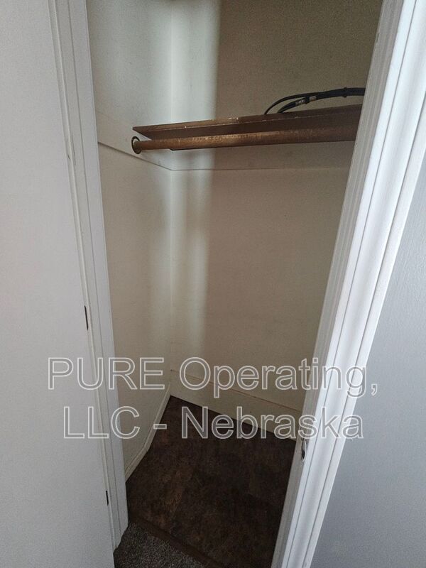 Building Photo - 8303 Vernon Ave