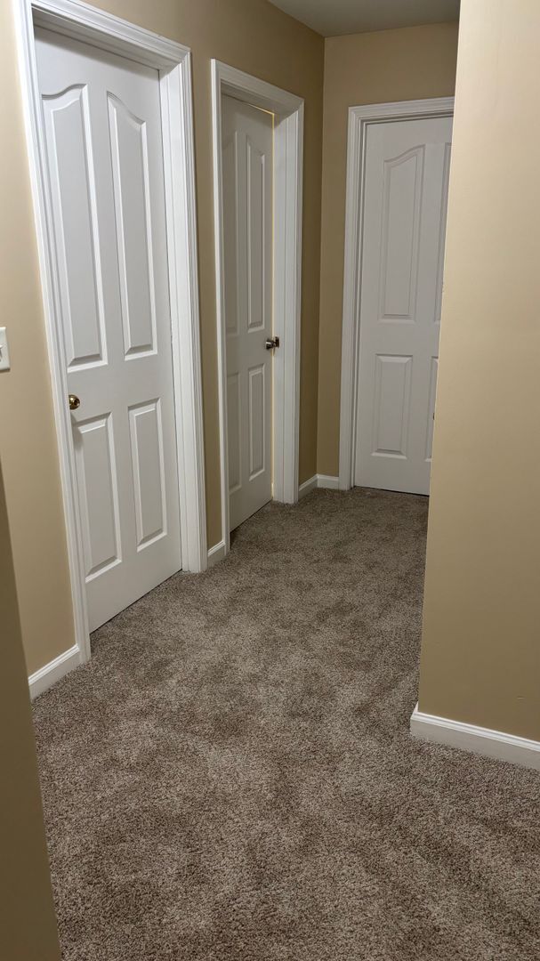 Building Photo - Newly remodeled Townhouse in Douglas Count...