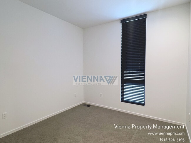 Building Photo - 1513 D St