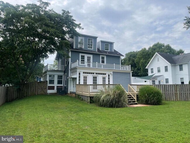 Building Photo - 4605 Davidson Dr