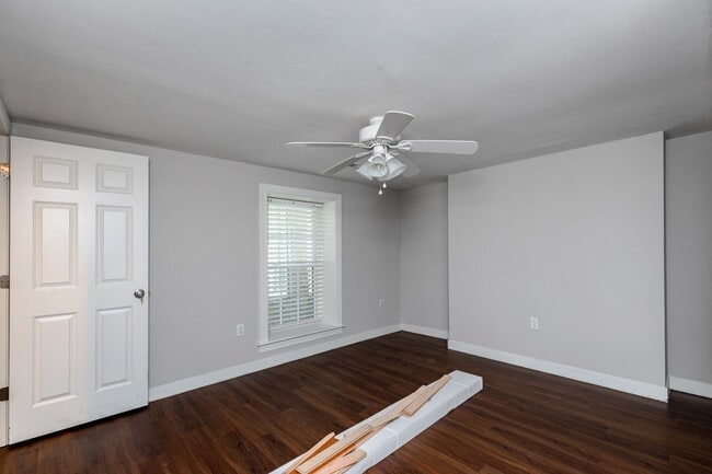 Building Photo - 706 Catherine St