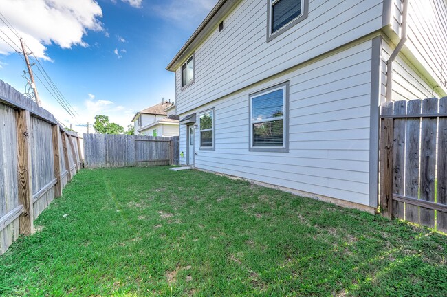 Building Photo - 5130 Wolgan Lake Ct
