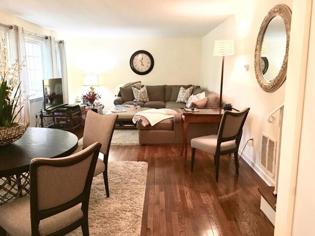 Building Photo - 88 Heritage Hill Rd