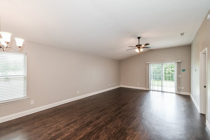 Building Photo - 8785 Chambore Dr