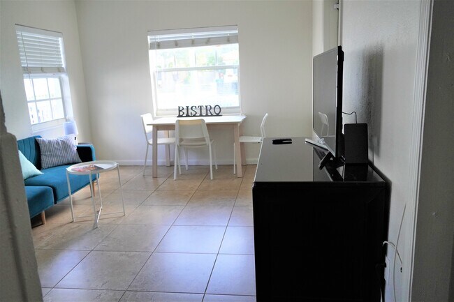 Building Photo - 30 NW 45th St