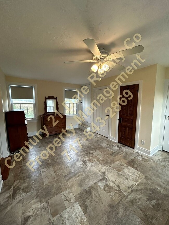 Building Photo - Beautiful 2 Bedroom Home in South Eastern ...