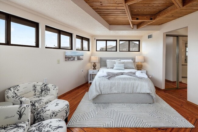 Building Photo - 164 Bora Dr
