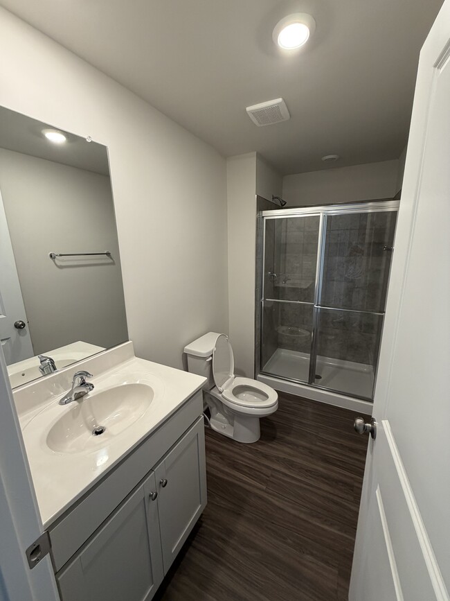 Building Photo - 18 Ironwood Ct