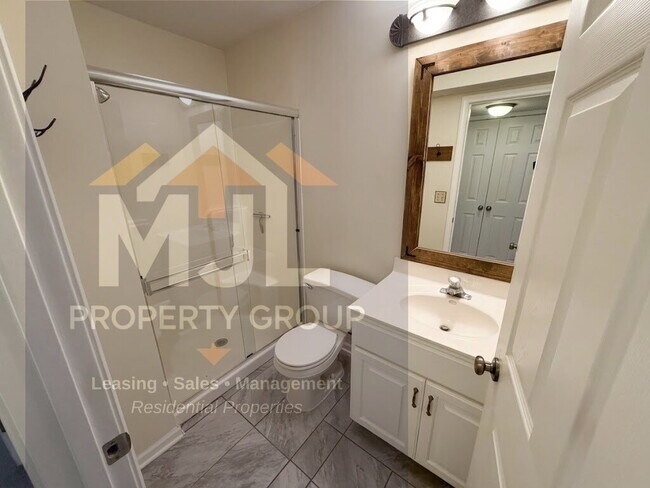 Building Photo - Beautiful 4 Bedroom / 3 Bath Home in Olathe