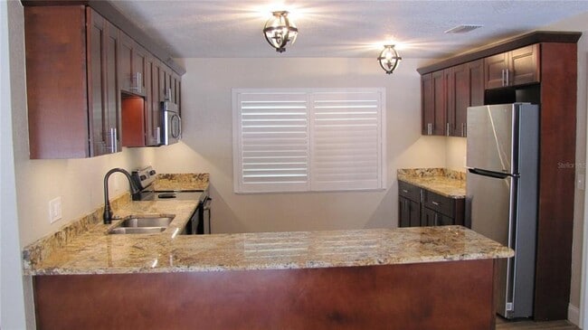 Building Photo - 3326 Schefflera Rd