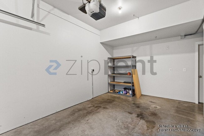 Building Photo - 11570 Stone Ave N