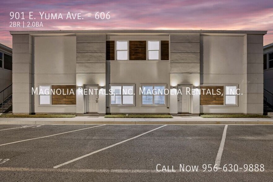 Building Photo - 901 E Yuma Ave