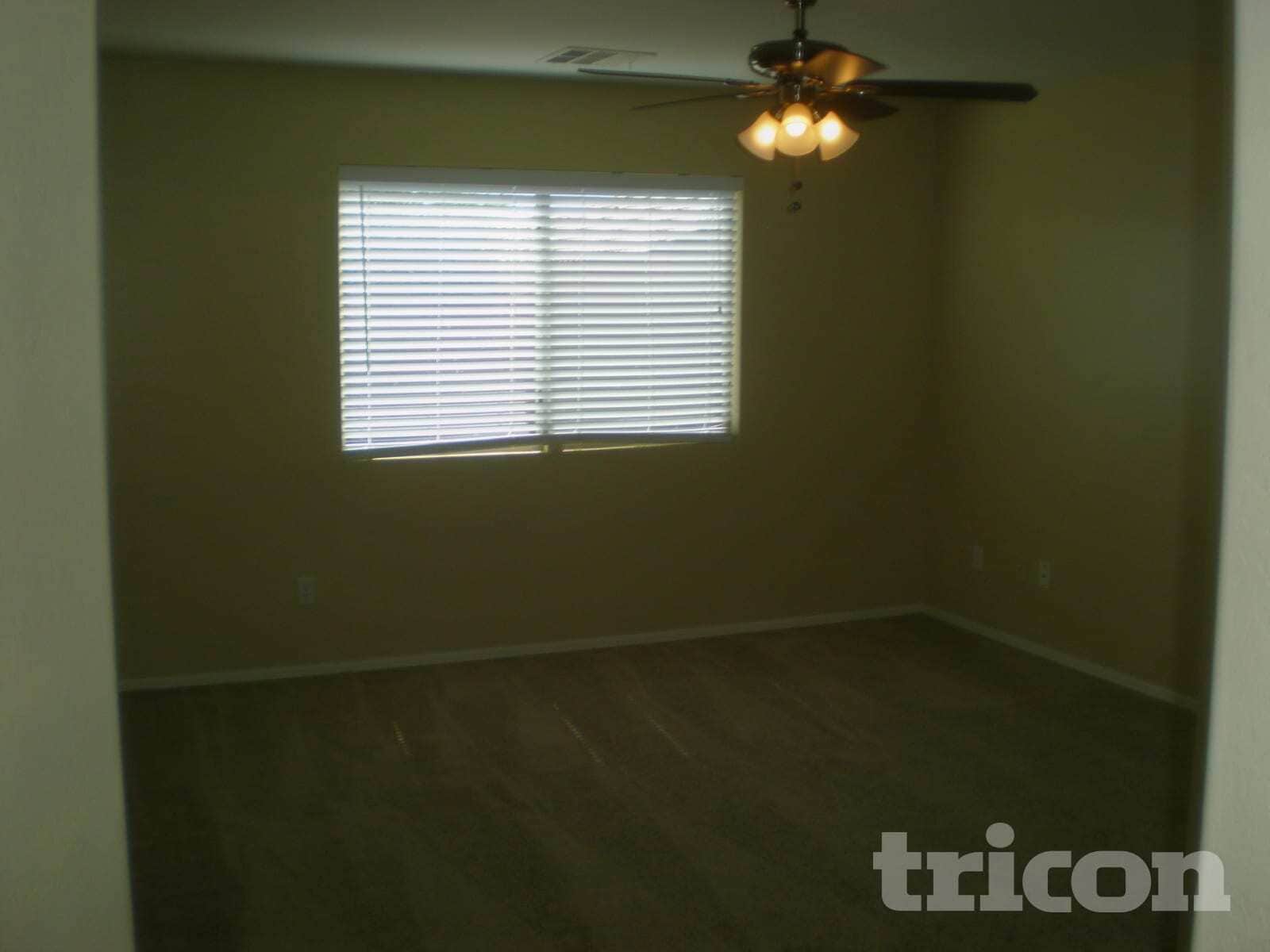 Building Photo - 16559 W Post Dr