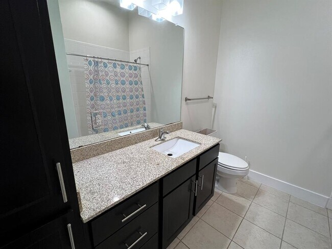 Building Photo - 2400 Louis Henna Blvd