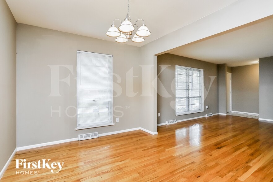 Building Photo - 14035 Invicta Dr