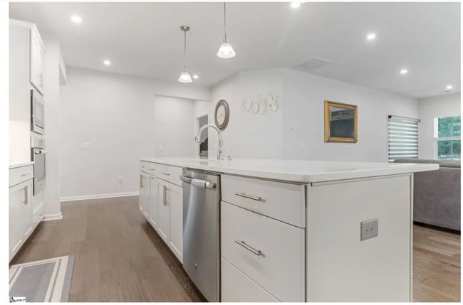 Building Photo - 500 Briar Oaks Ln