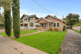 Building Photo - Fully Renovated 3 Bed 2 Bath Craftsman In ...