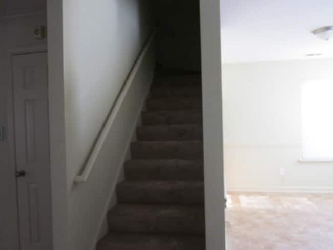 Building Photo - ALMOST NEW 4BEDROOM/3BATH HOME ON CORNER L...