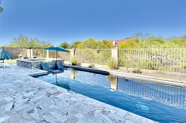 Building Photo - 12768 N Lantern Way