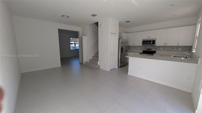 Building Photo - 12884 SW 232nd Ln