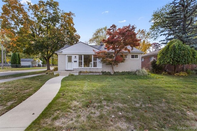 Building Photo - 1203 Hickory Ave