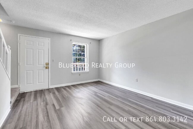 Building Photo - 250 Elm St