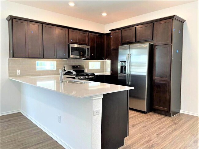 Building Photo - 1513 Weatherford Ln