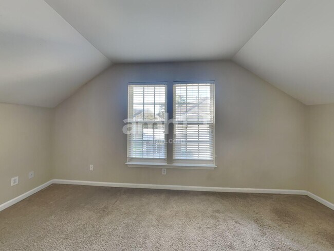 Building Photo - 116 Laurel Meadows Pky