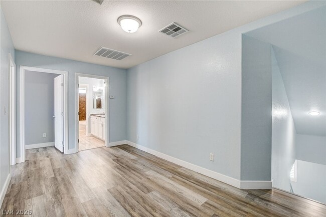 Building Photo - 9975 Mills Reef Ct