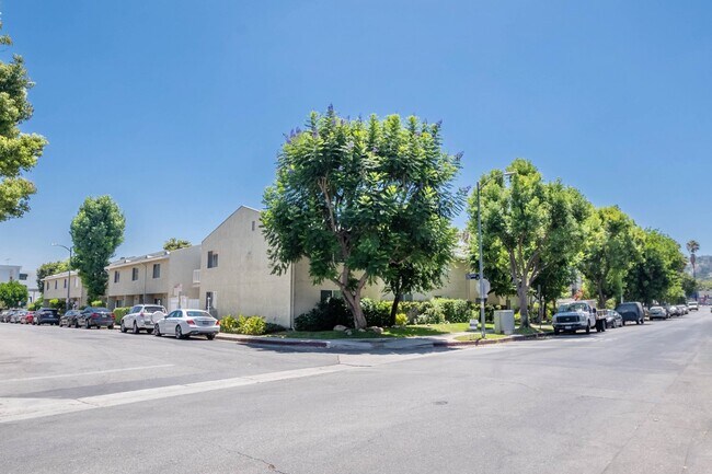 Building Photo - 4558 Willis Ave