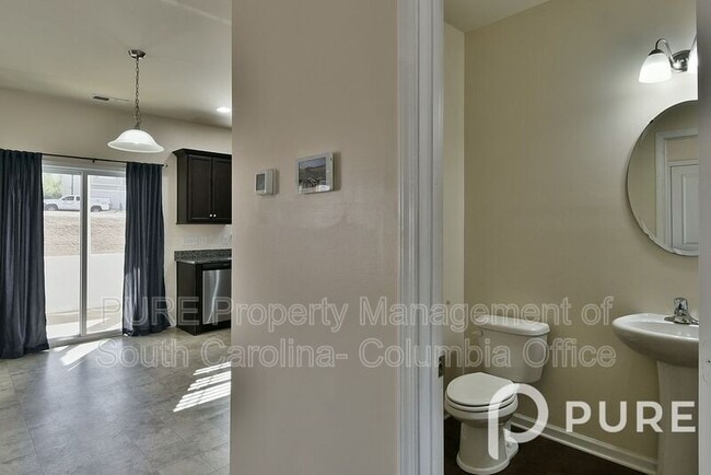 Building Photo - 161 Crimson Queen Dr