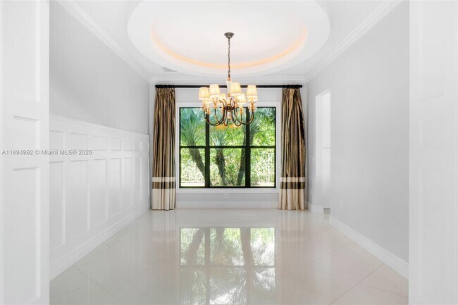 Building Photo - 16796 Strasbourg Ln