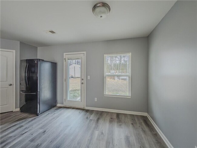 Building Photo - 340 Arthurs Ln