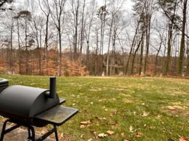 Building Photo - Stunning 3 bedroom/3 bathroom home with AMAZING lake view!