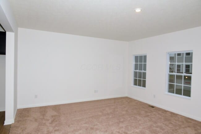 Building Photo - 130 Dusky Willow Dr