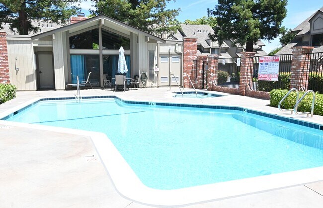 Building Photo - 347 W Rincon Ave