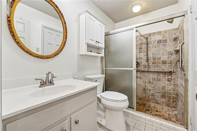 Building Photo - 2373 Wood Creek Ct