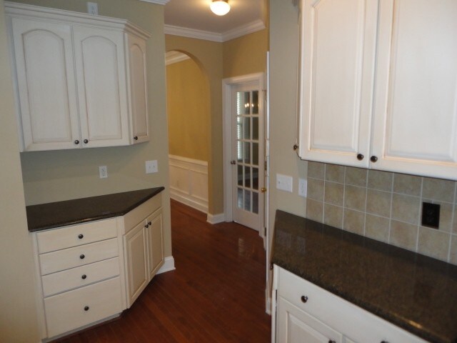 Building Photo - 1417 Flemming House St